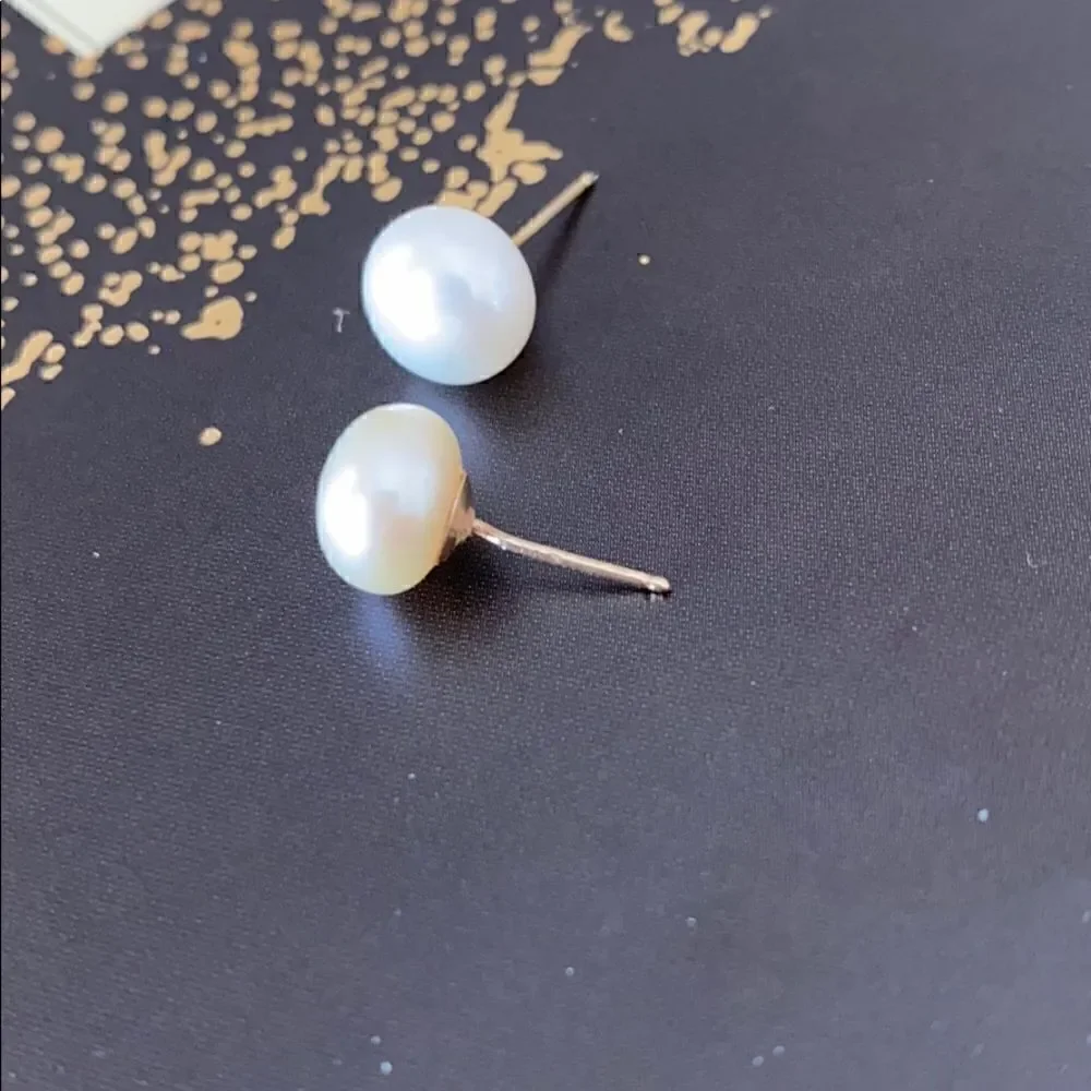 14 k  gold  pearl  studs
